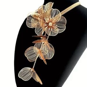✨Zara Gold Cascading Flower Necklace
